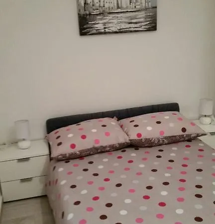 Nona Ii Apartment