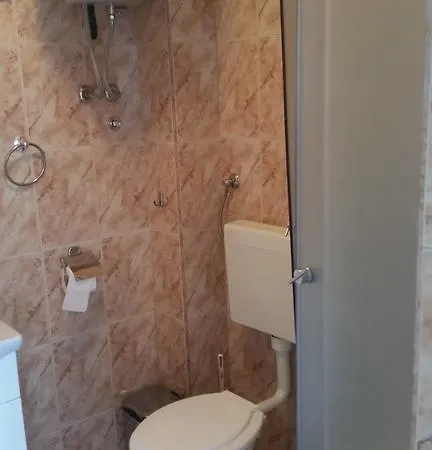 Nona Ii Apartman Umag
