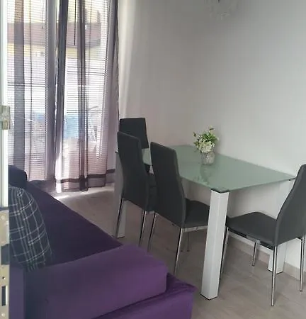 Nona Ii Apartman *