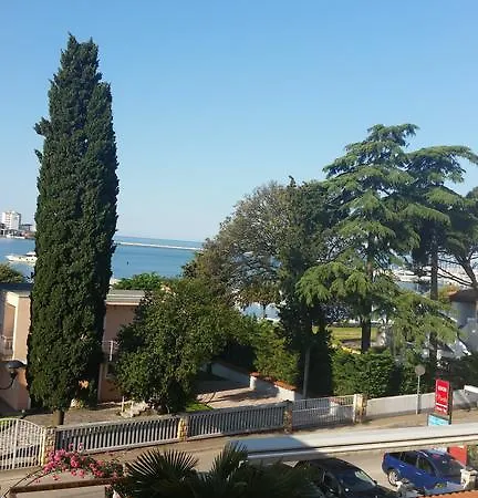 Nona Ii Apartment